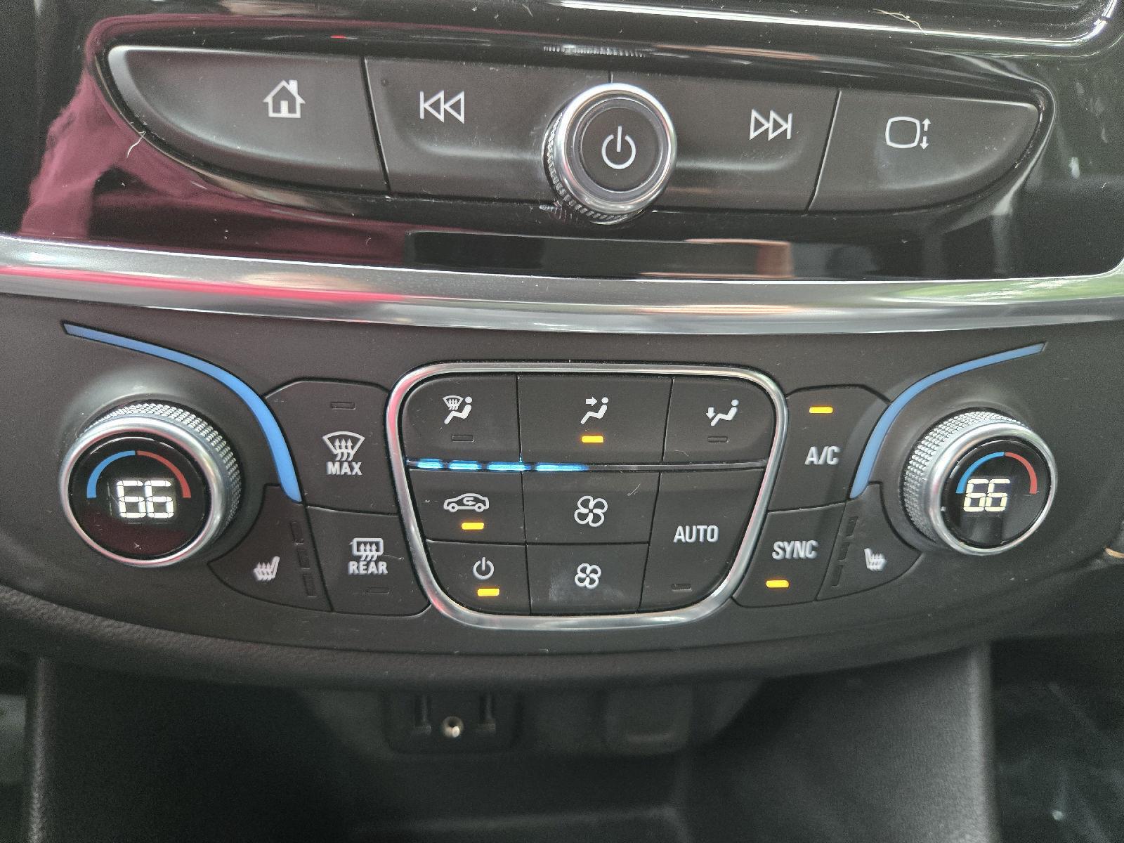 Used 2021 Chevrolet Traverse SUV