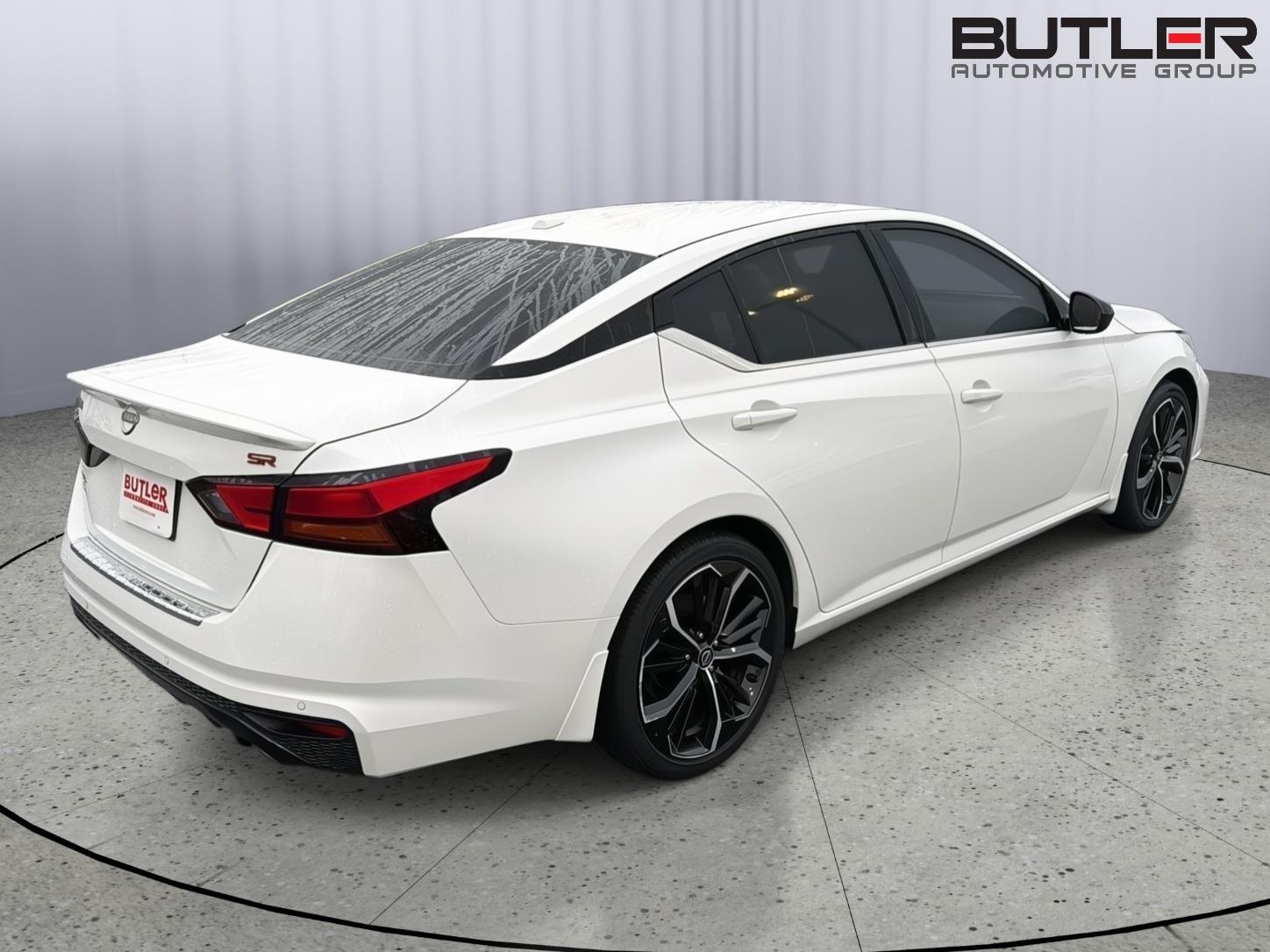 Used 2023 Nissan Altima Sedan