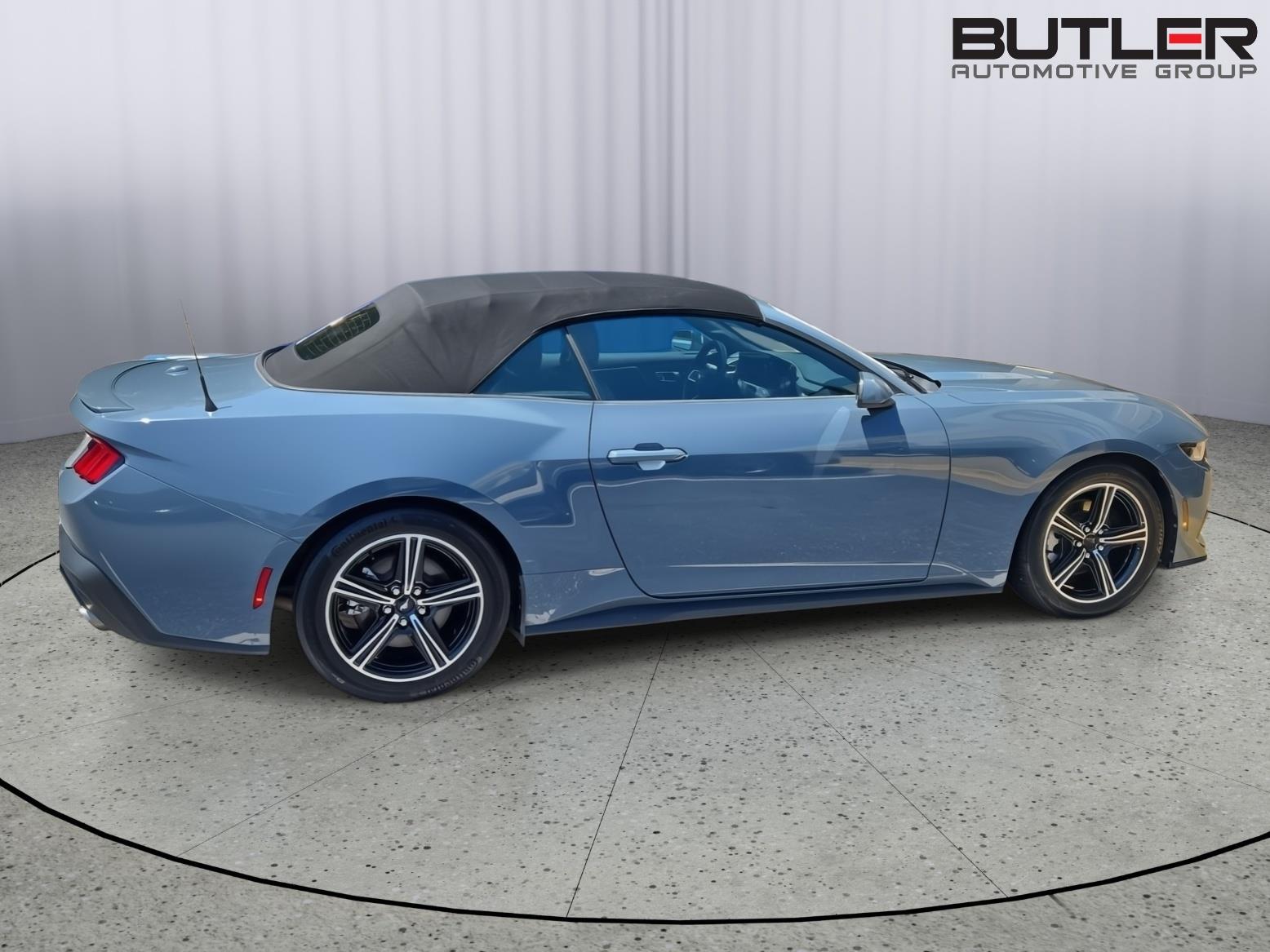 Used 2025 Ford Mustang Convertible
