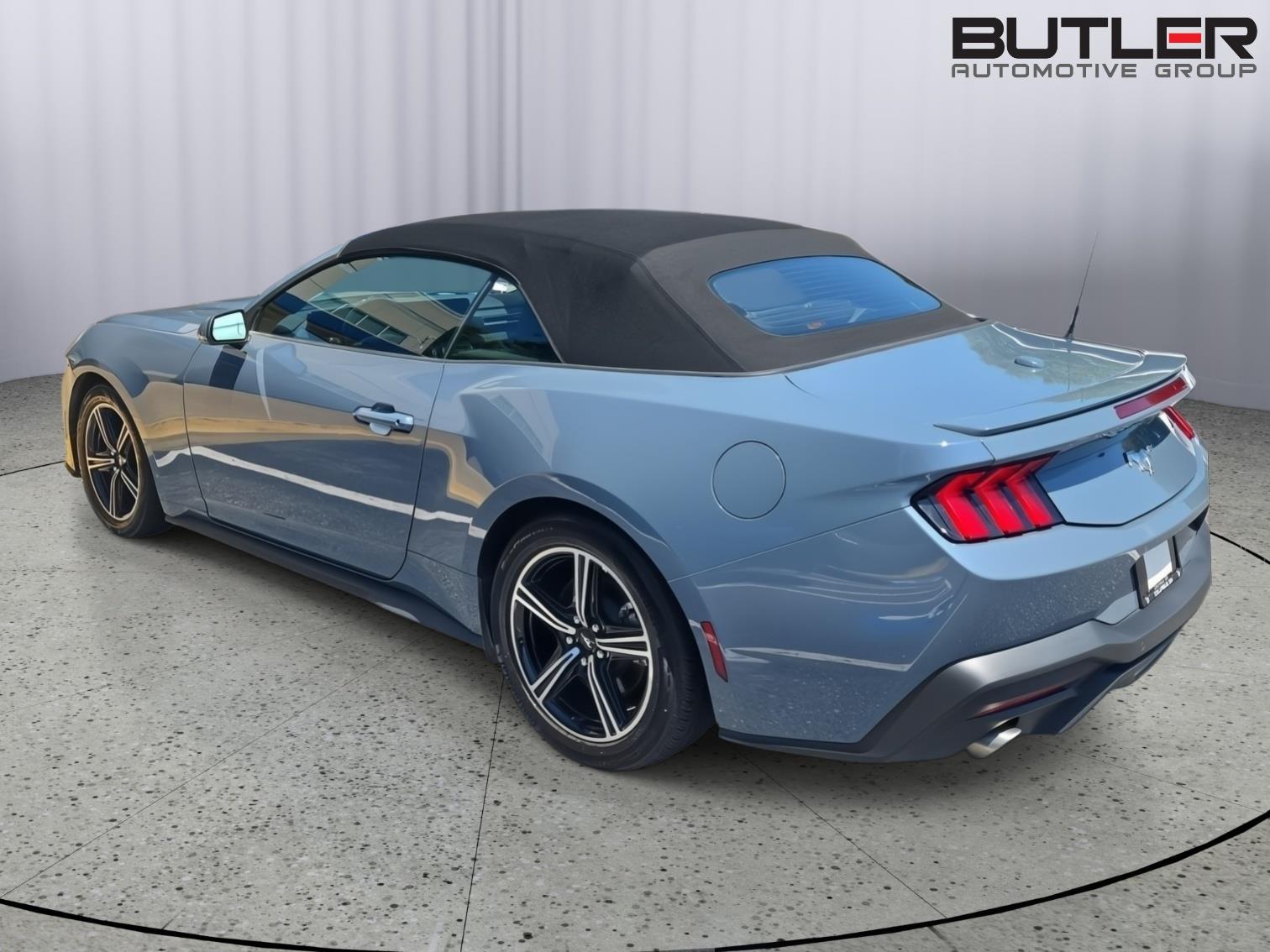 Used 2025 Ford Mustang Convertible