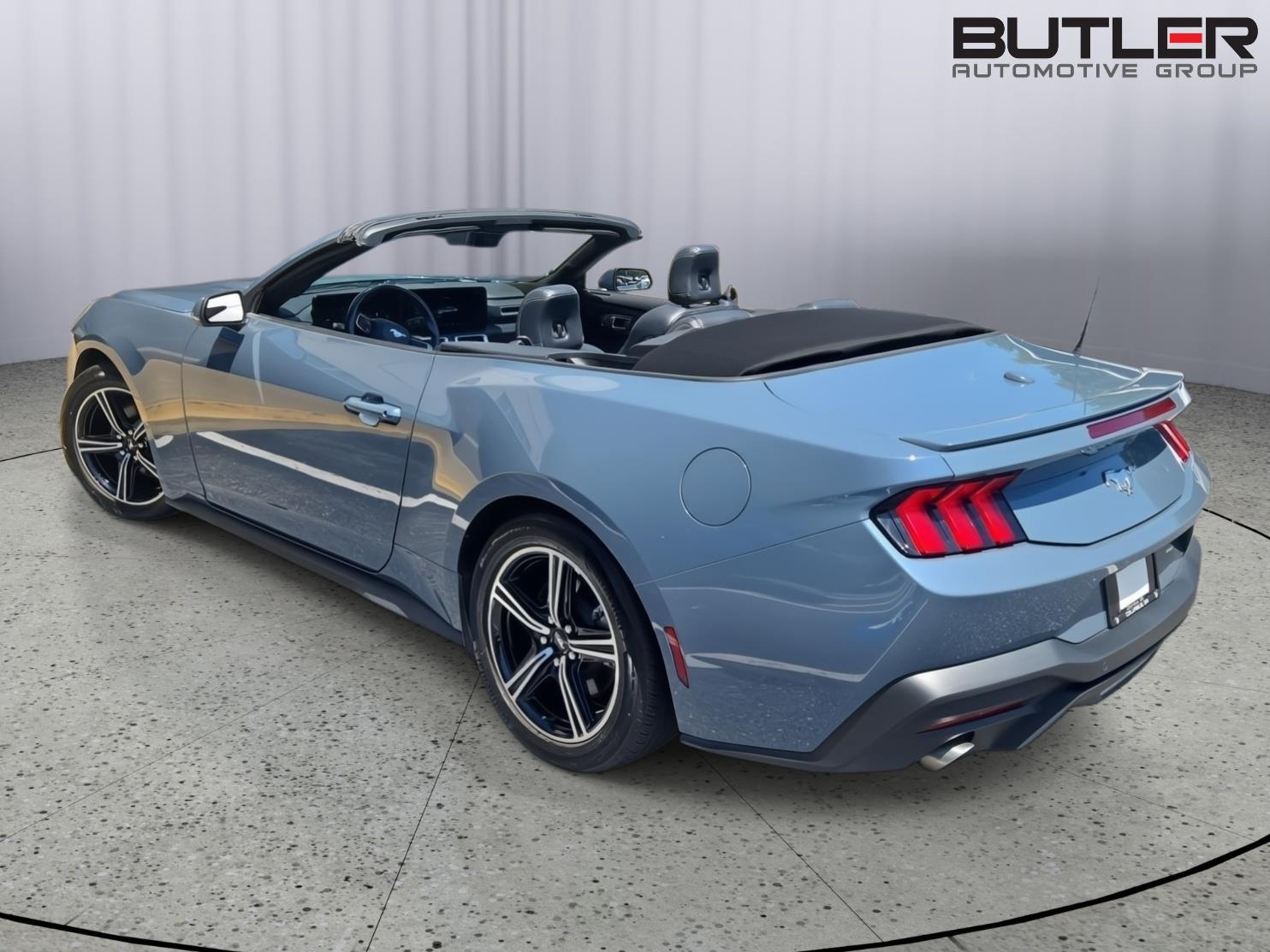 Used 2025 Ford Mustang Convertible
