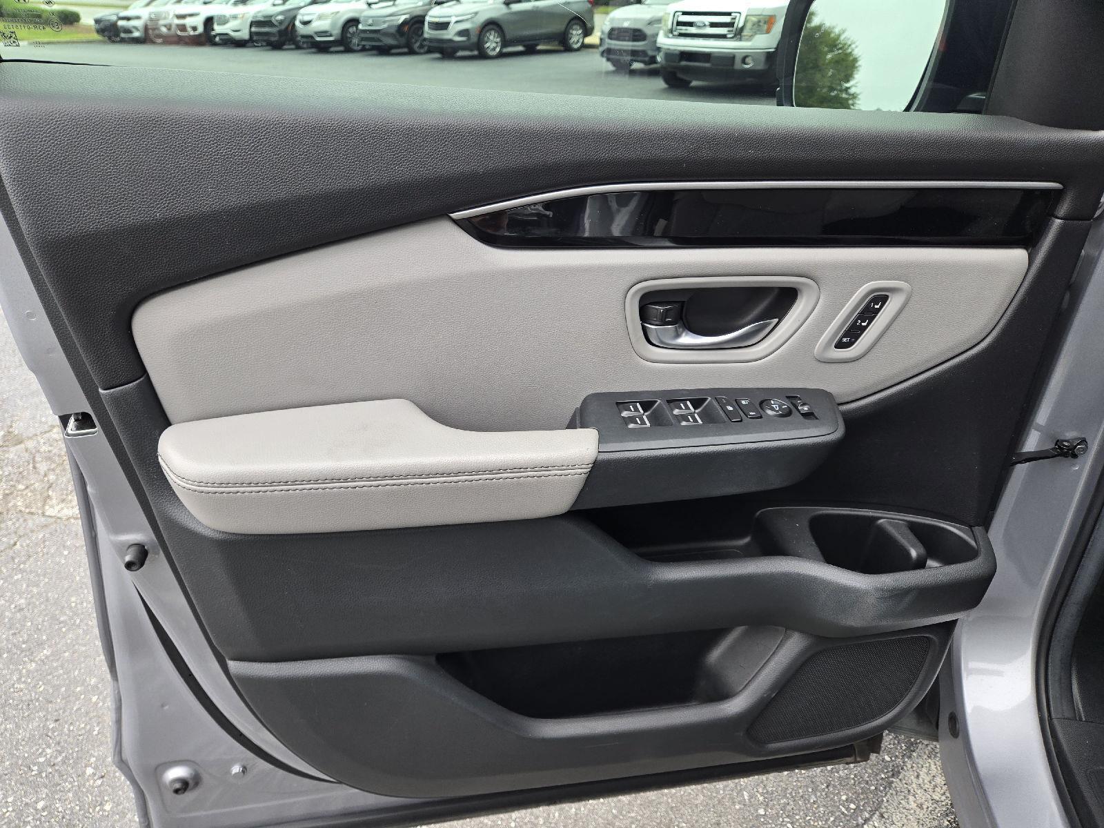 Used 2024 Honda Pilot SUV