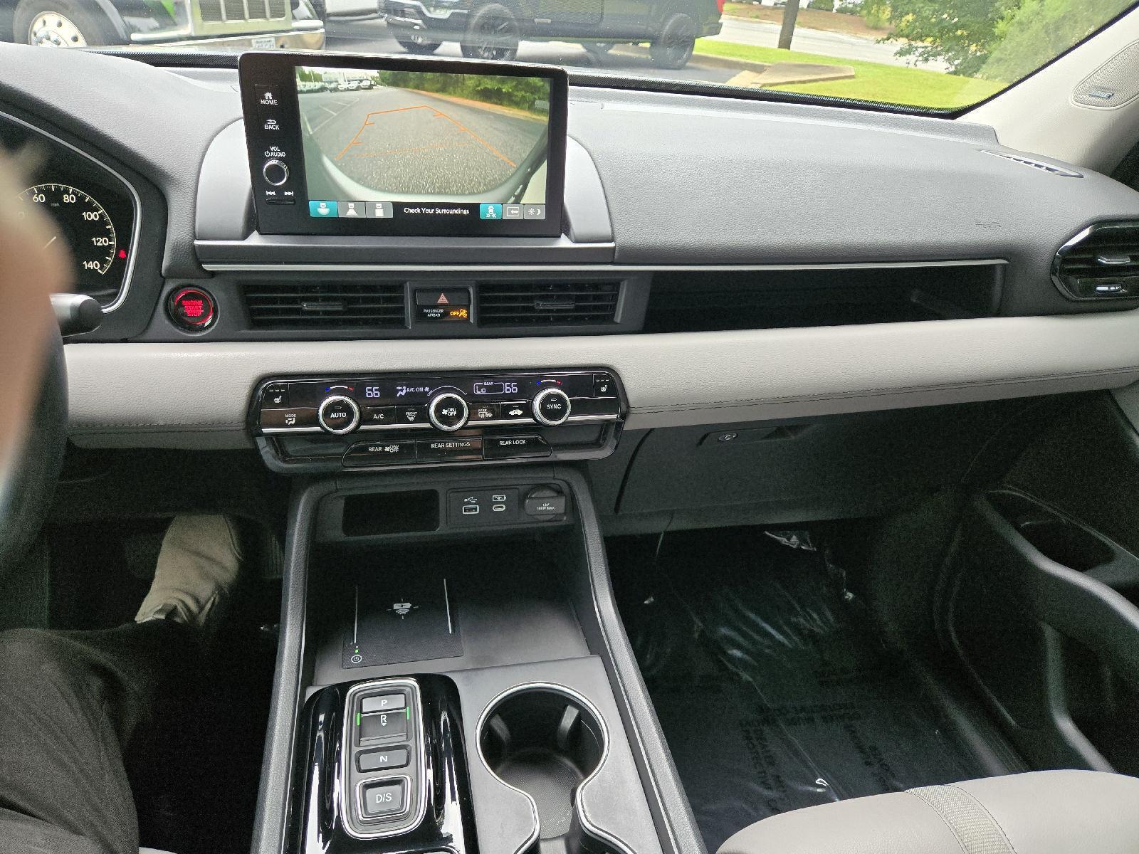 Used 2024 Honda Pilot SUV