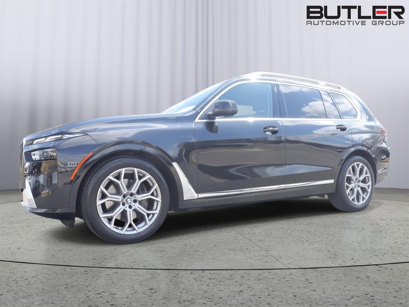 2023 BMW X7 xDrive40i's photo