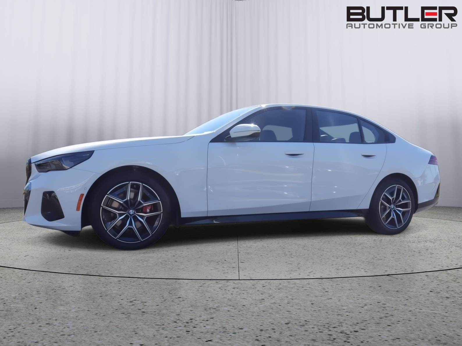 Alpine White 2026 BMW i5 eDrive40 Sedan Rear-Wheel Drive Automatic