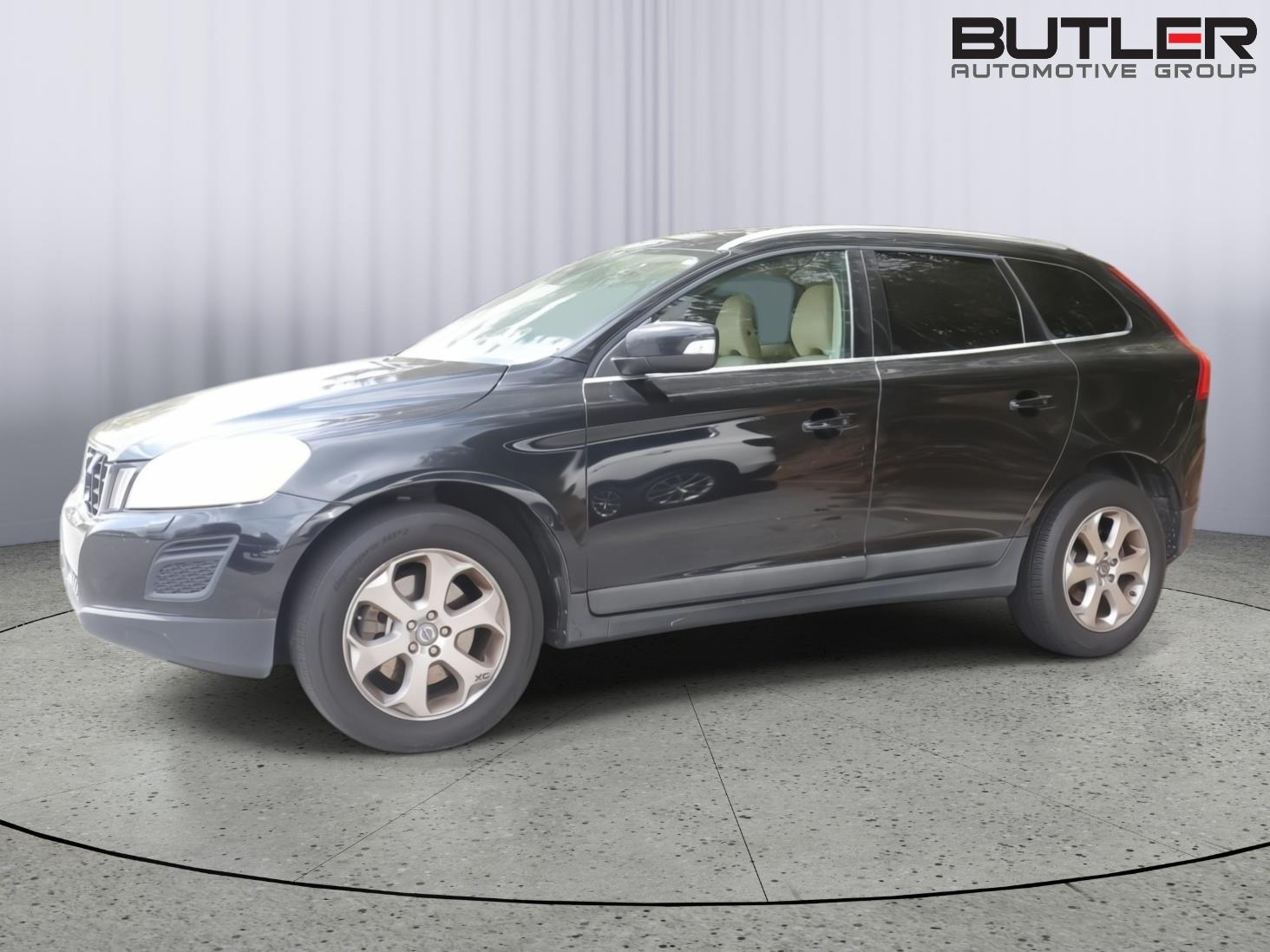 Black Sapphire Metallic 2013 Volvo XC60 3.2 Premier AWD SUV / Crossover All-Wheel Drive Automatic