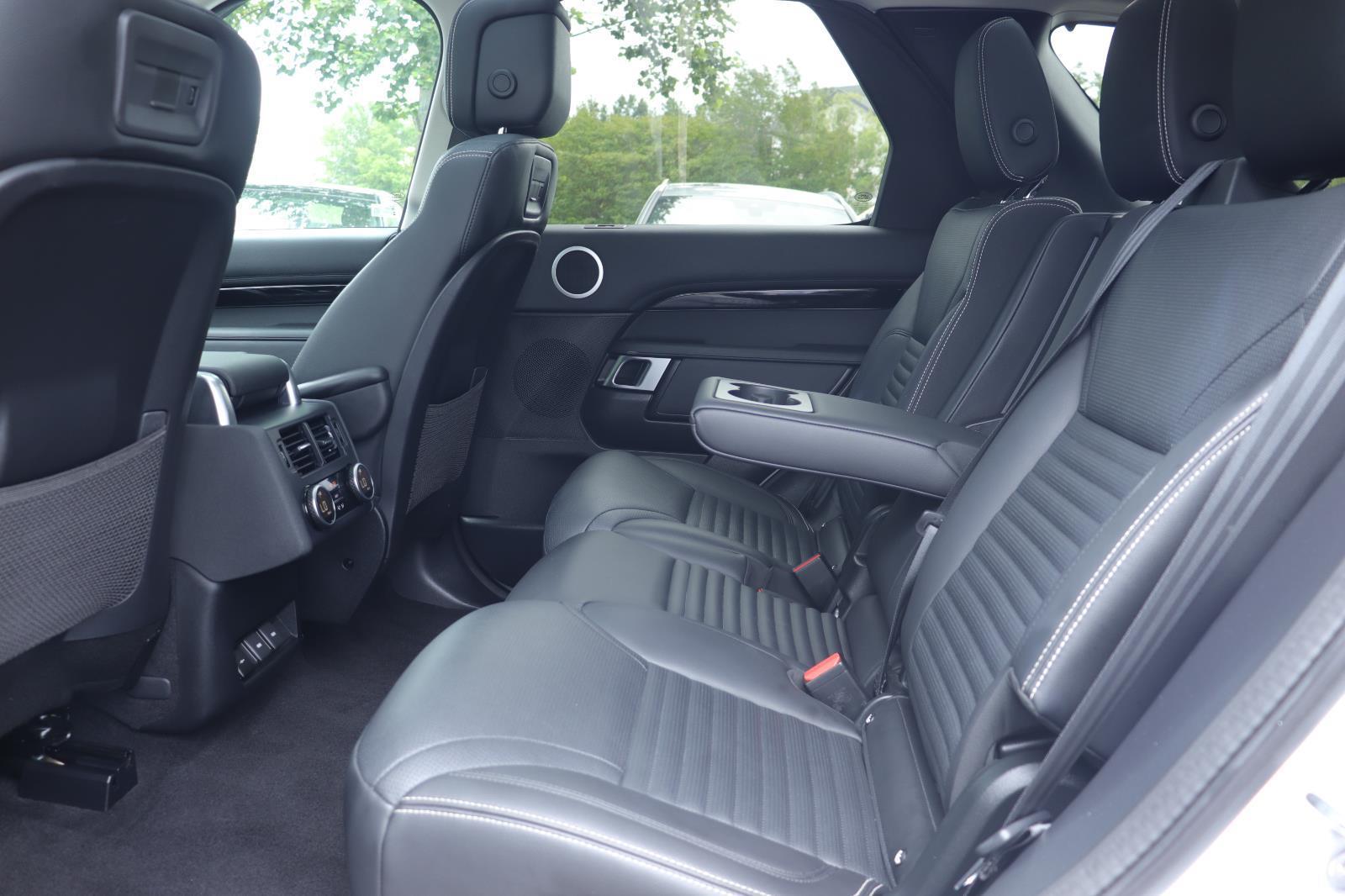Used 2024 Land rover Discovery SUV
