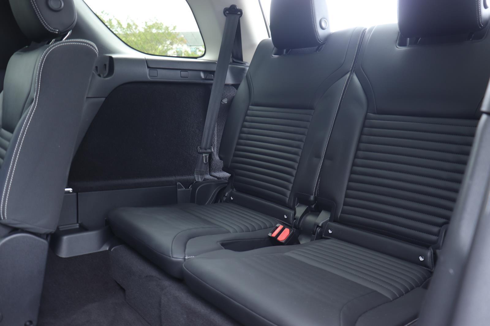 Used 2024 Land rover Discovery SUV