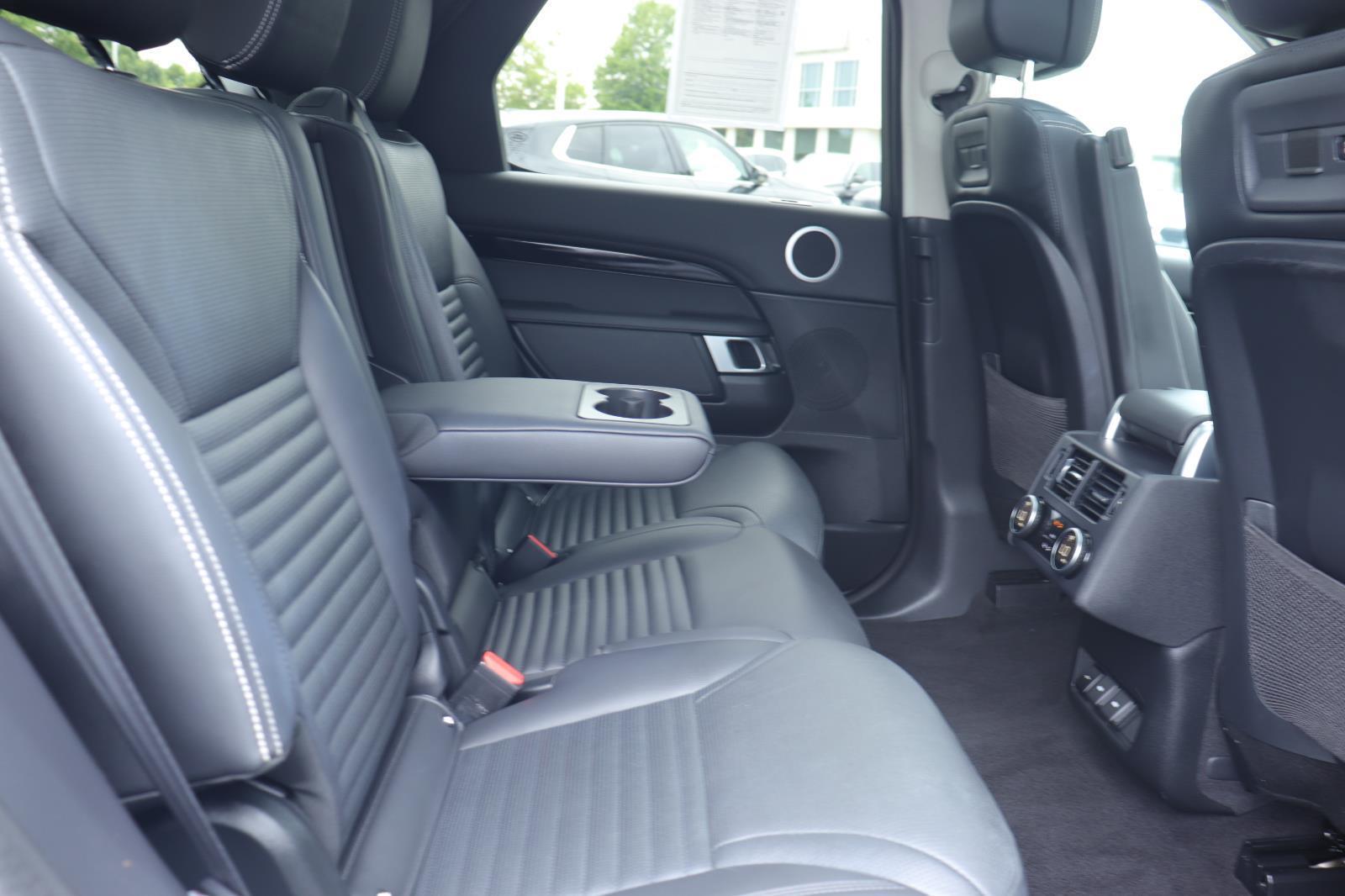Used 2024 Land rover Discovery SUV