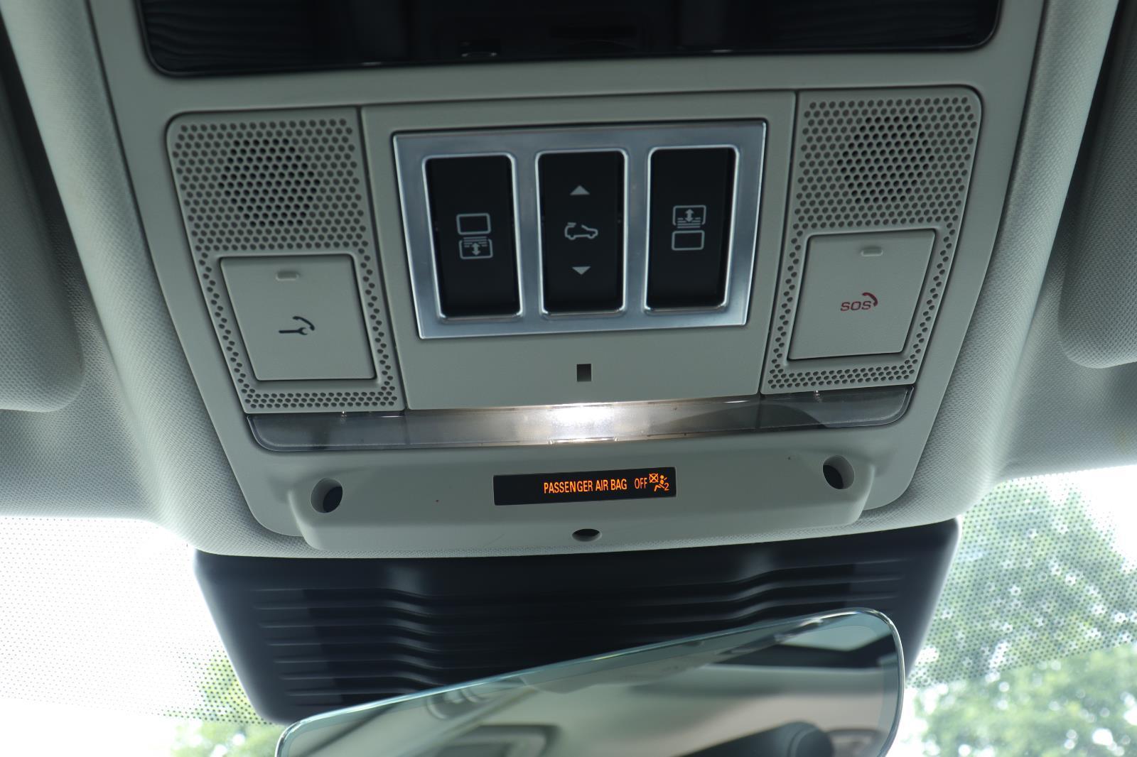 Used 2024 Land rover Discovery SUV