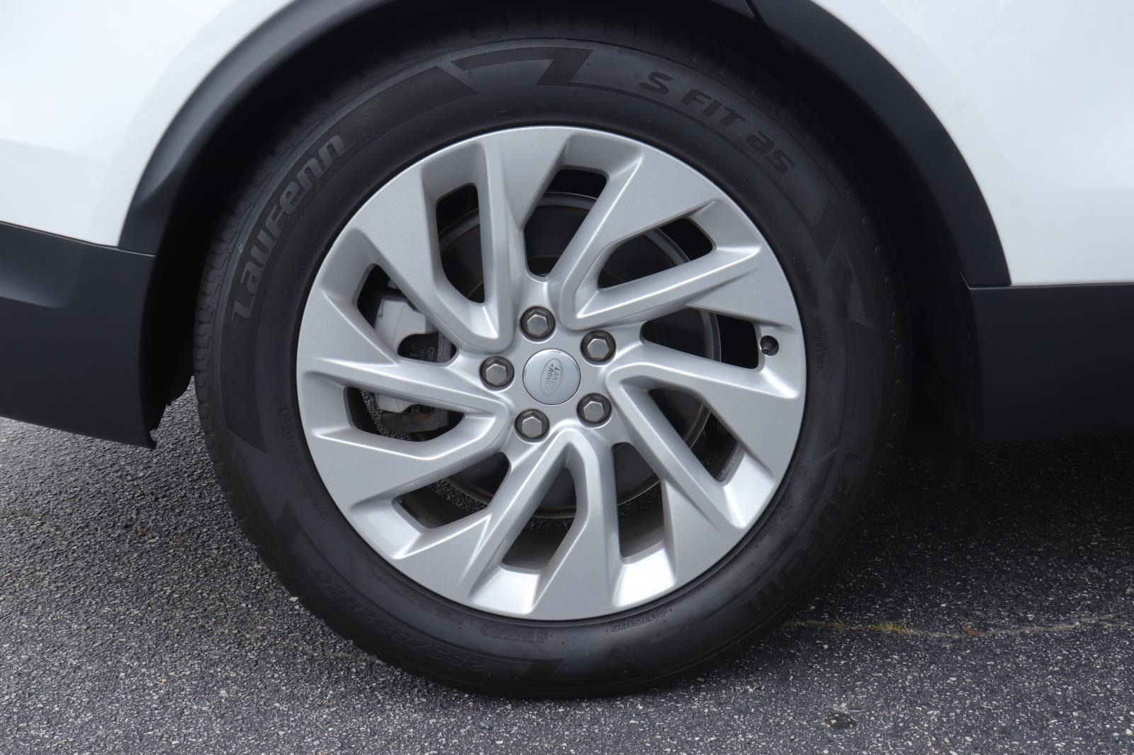 Used 2024 Land rover Discovery SUV