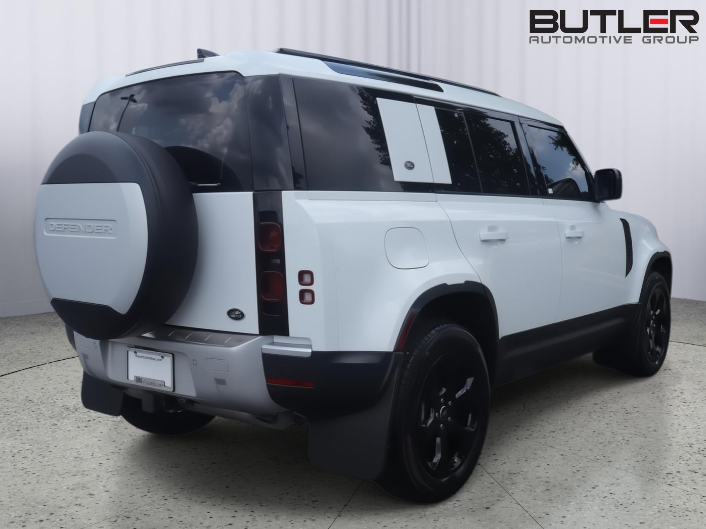 Used 2020 Fuji White Land Rover HSE image 7
