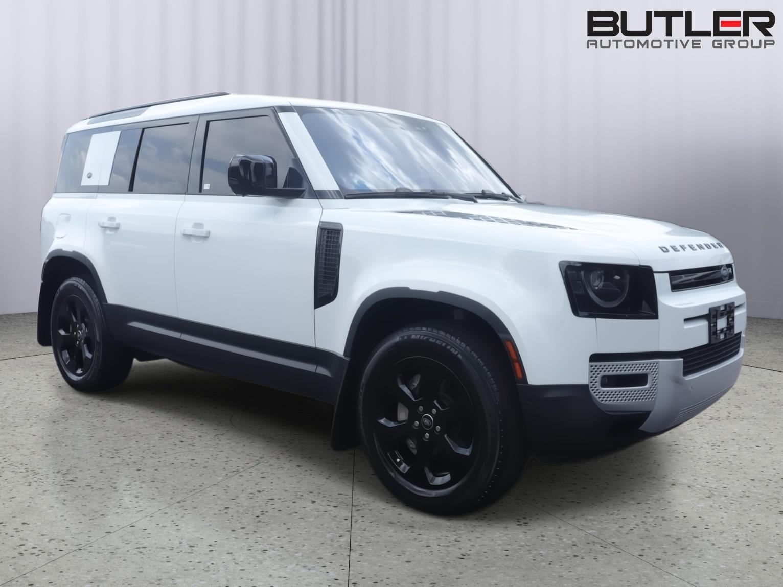 Used 2020 Fuji White Land Rover HSE image 9