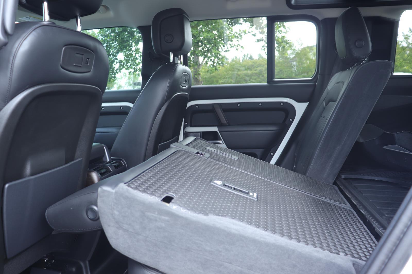 Used 2020 Fuji White Land Rover HSE image 14