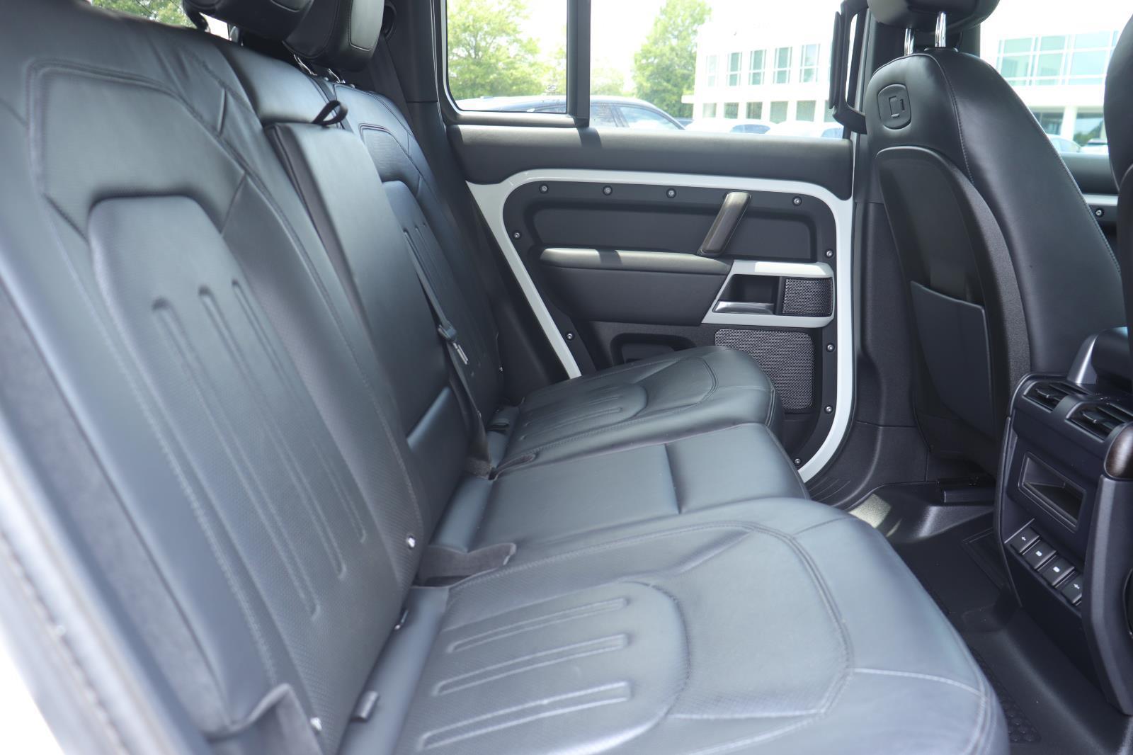Used 2020 Fuji White Land Rover HSE image 21