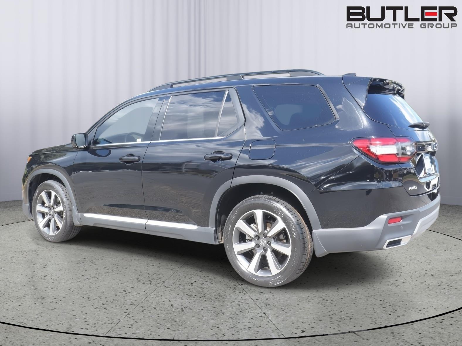 Used 2024 Honda Pilot SUV