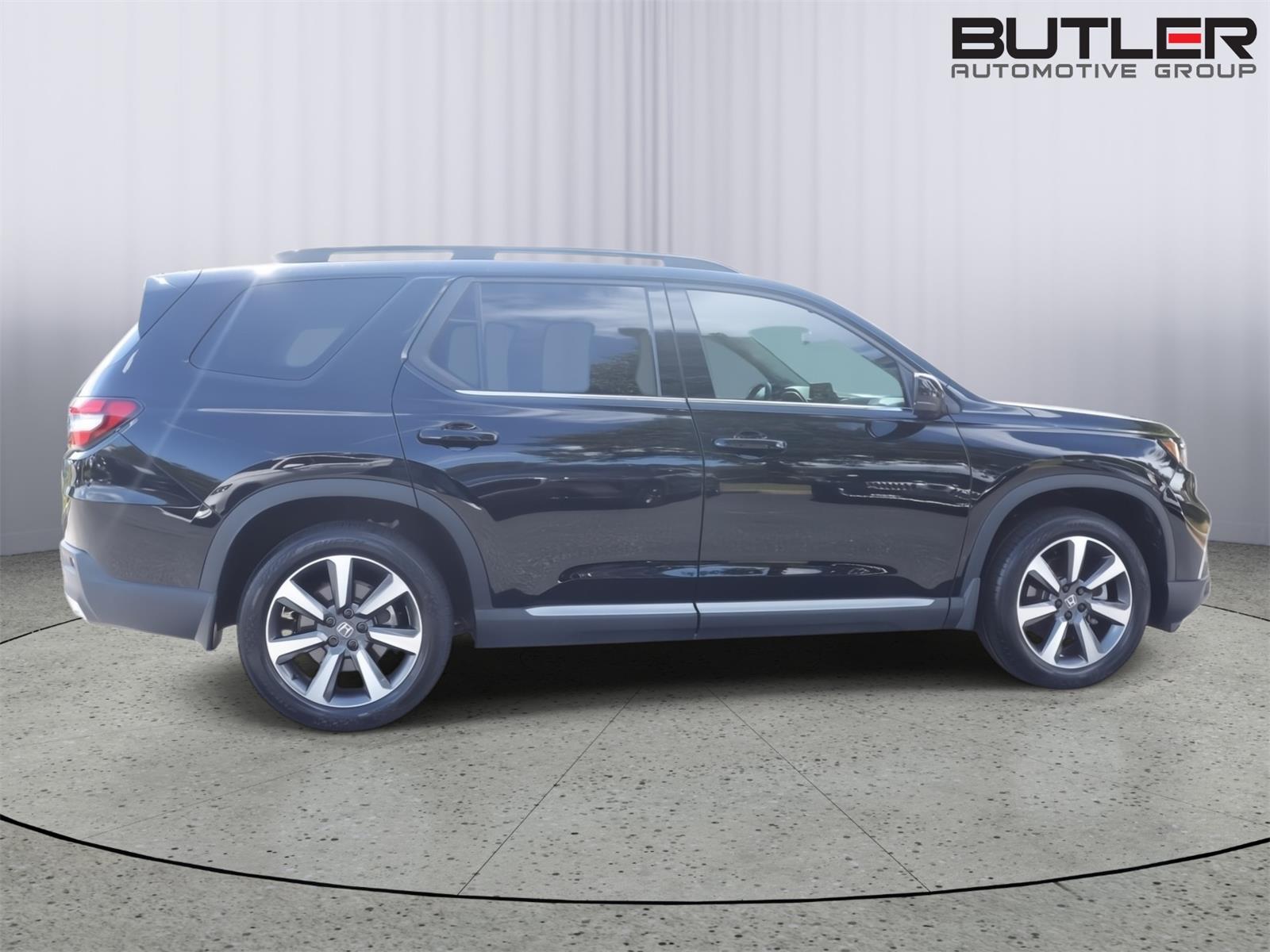 Used 2024 Honda Pilot SUV