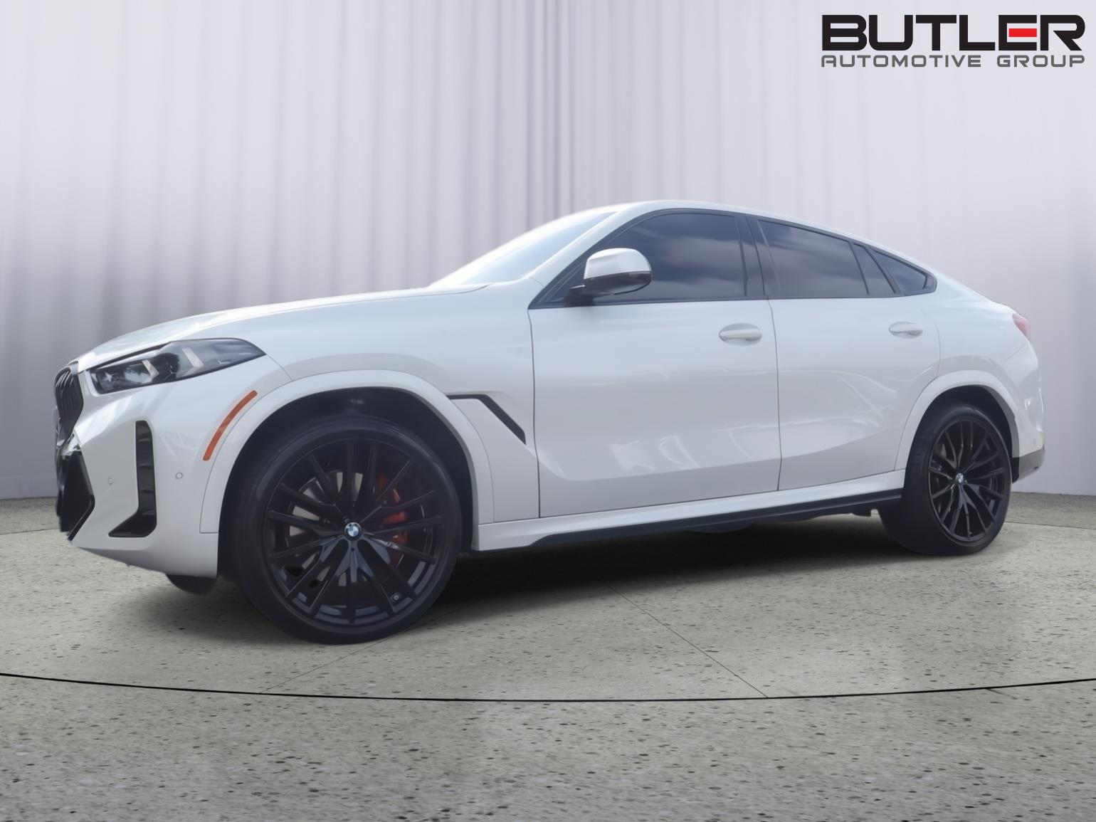 Mineral White Metallic 2026 BMW X6 SUV / Crossover All-Wheel Drive Automatic