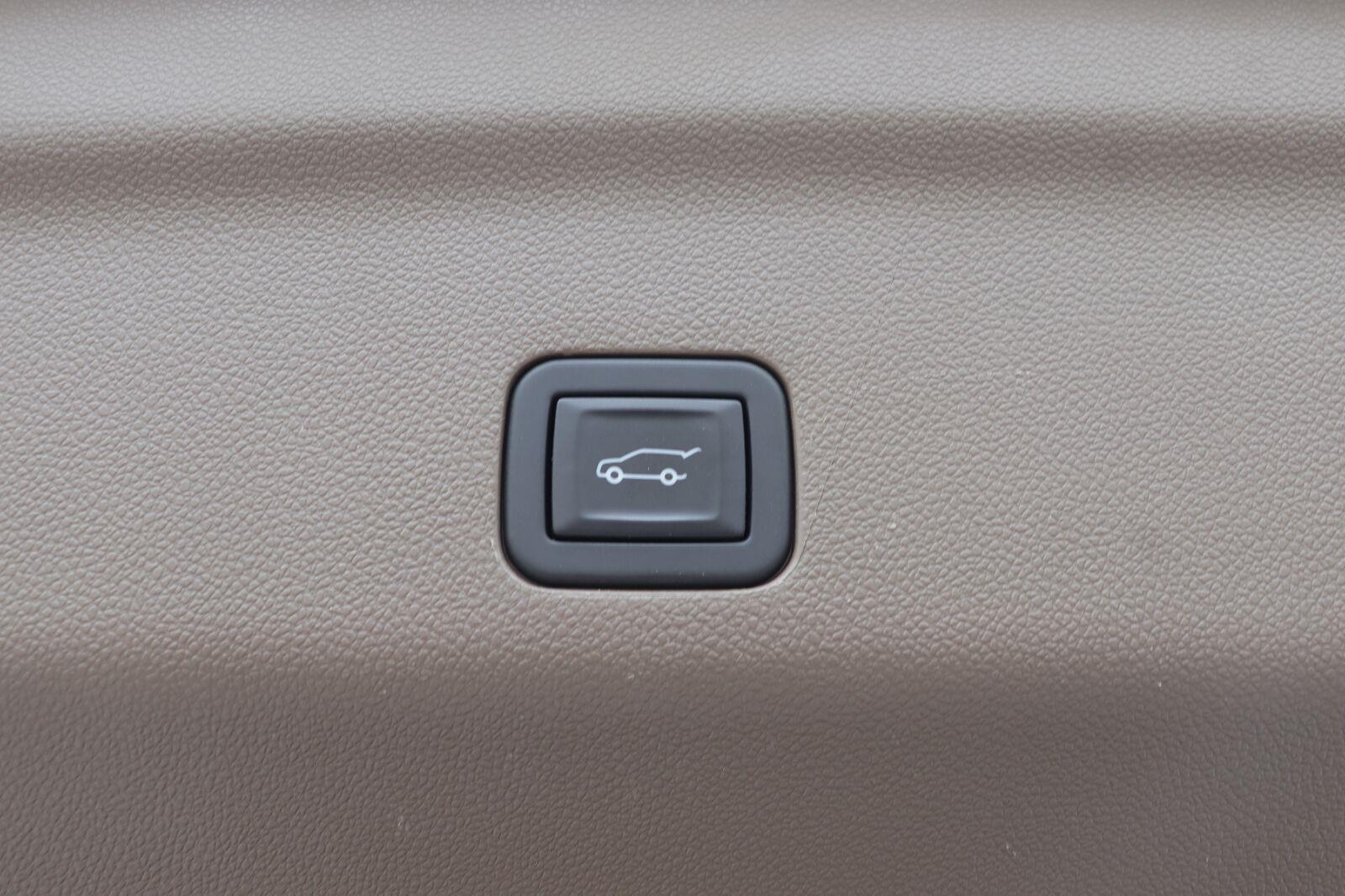 Used 2024 GMC Yukon XL SUV