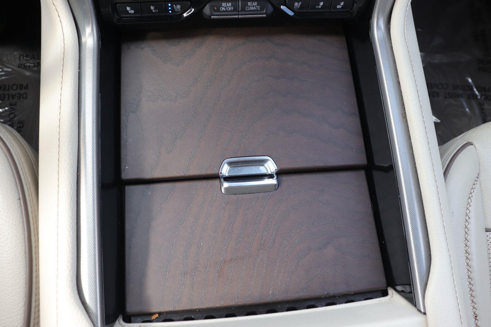 Used 2024 GMC Yukon XL SUV