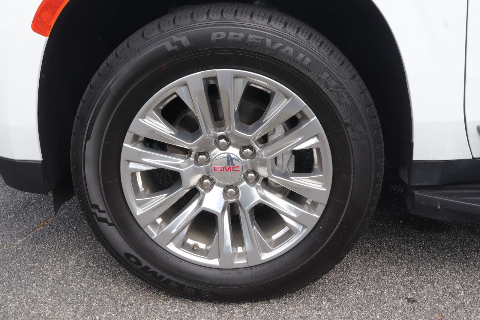 Used 2024 GMC Yukon XL SUV