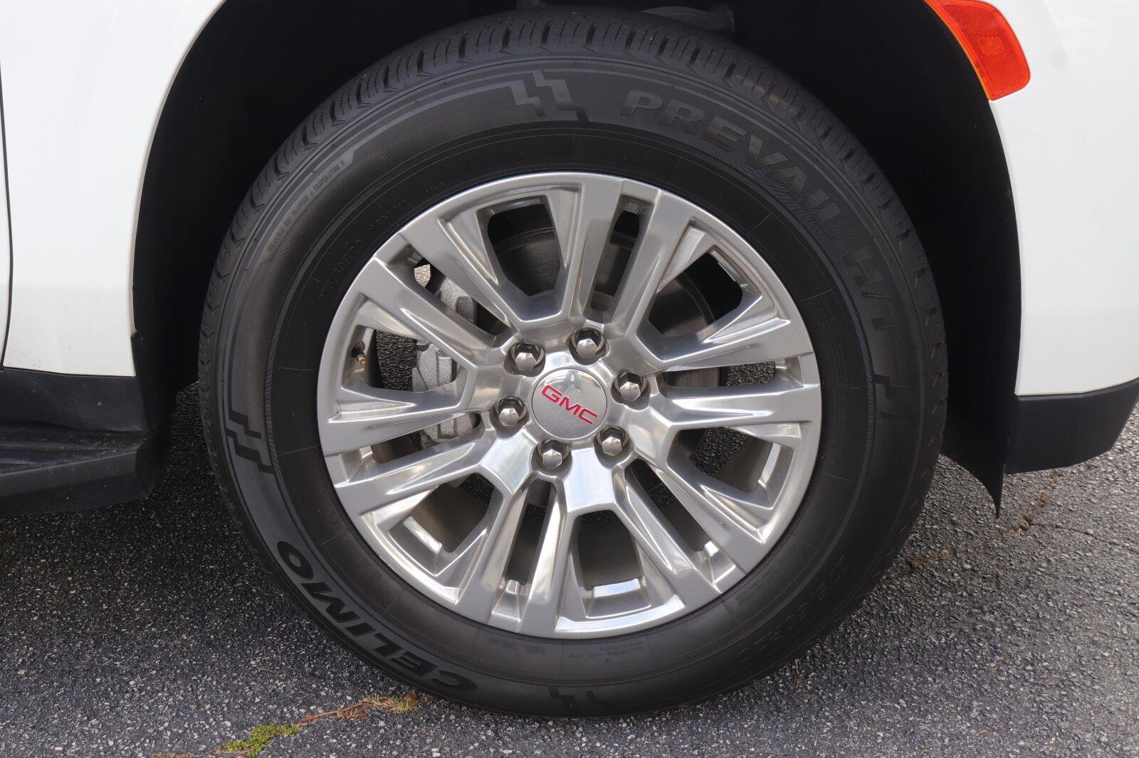 Used 2024 GMC Yukon XL SUV