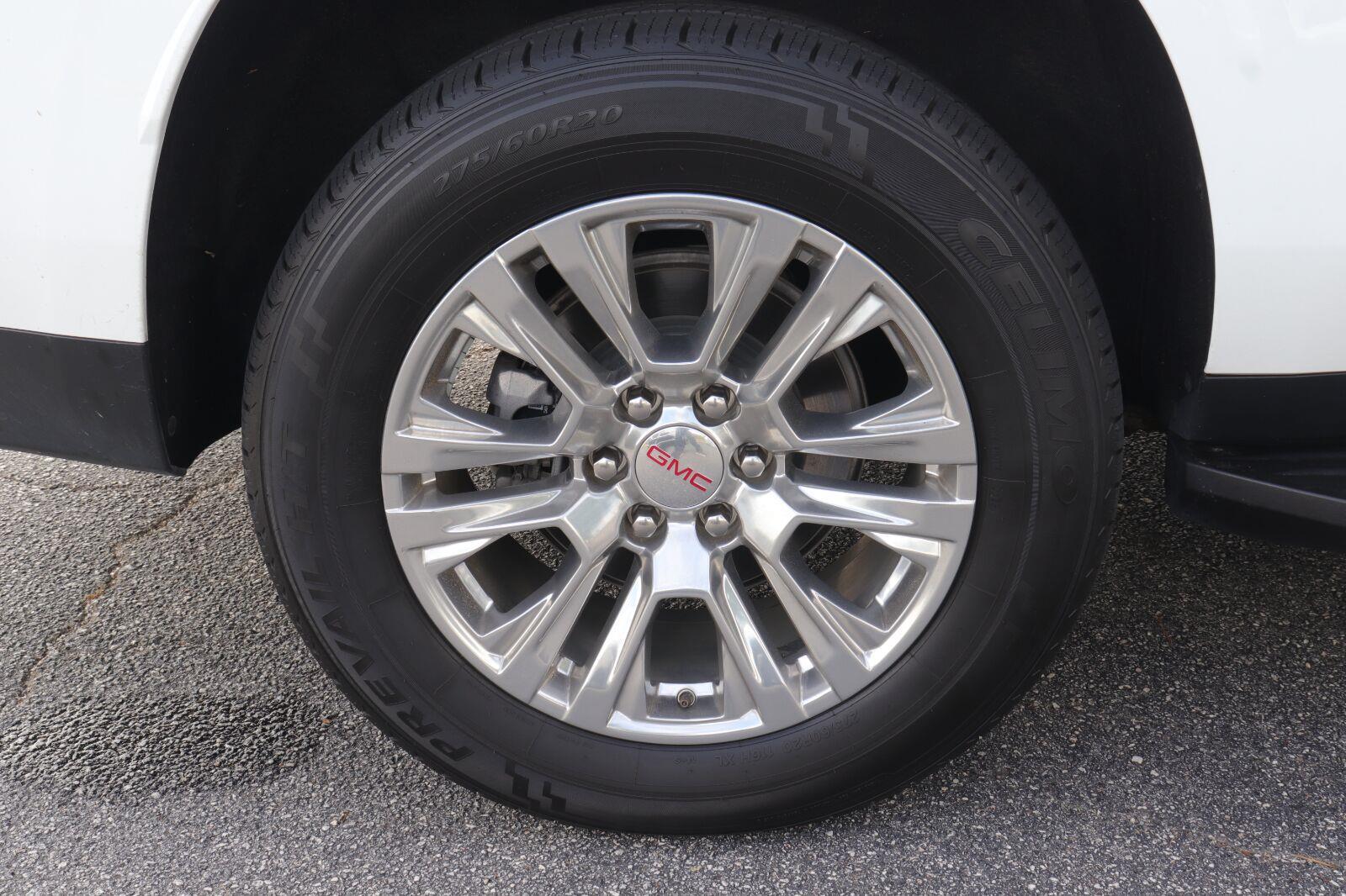 Used 2024 GMC Yukon XL SUV