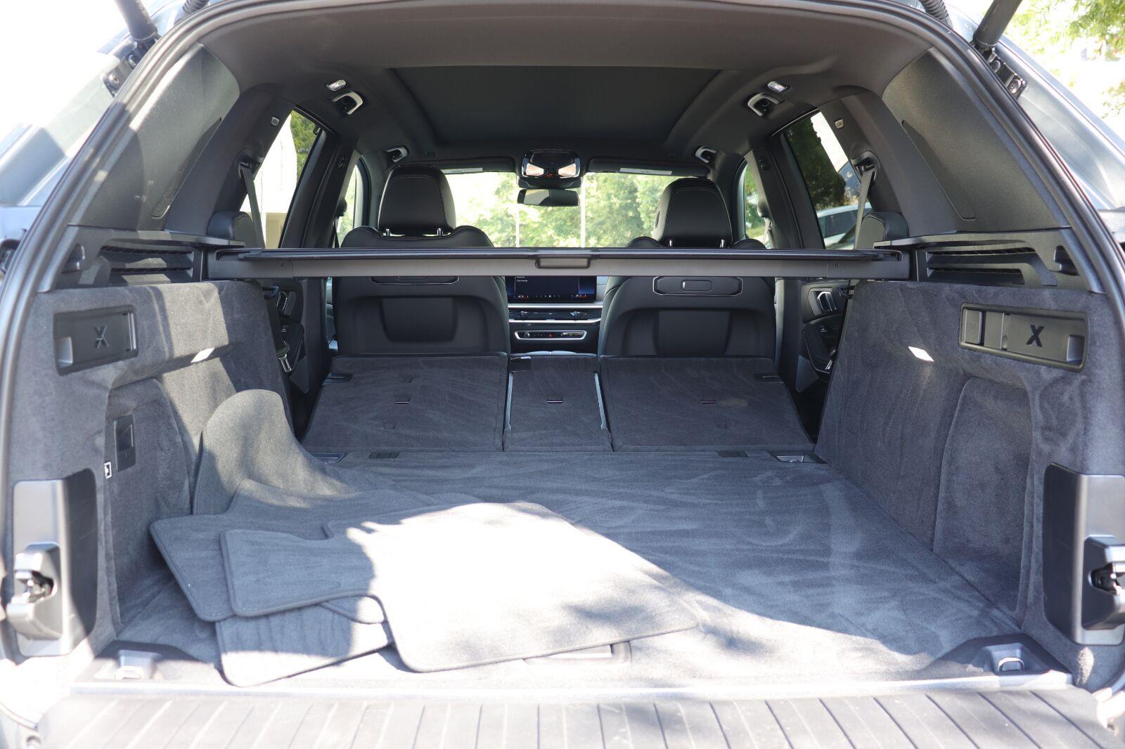 Used 2024 BMW X5 Sedan