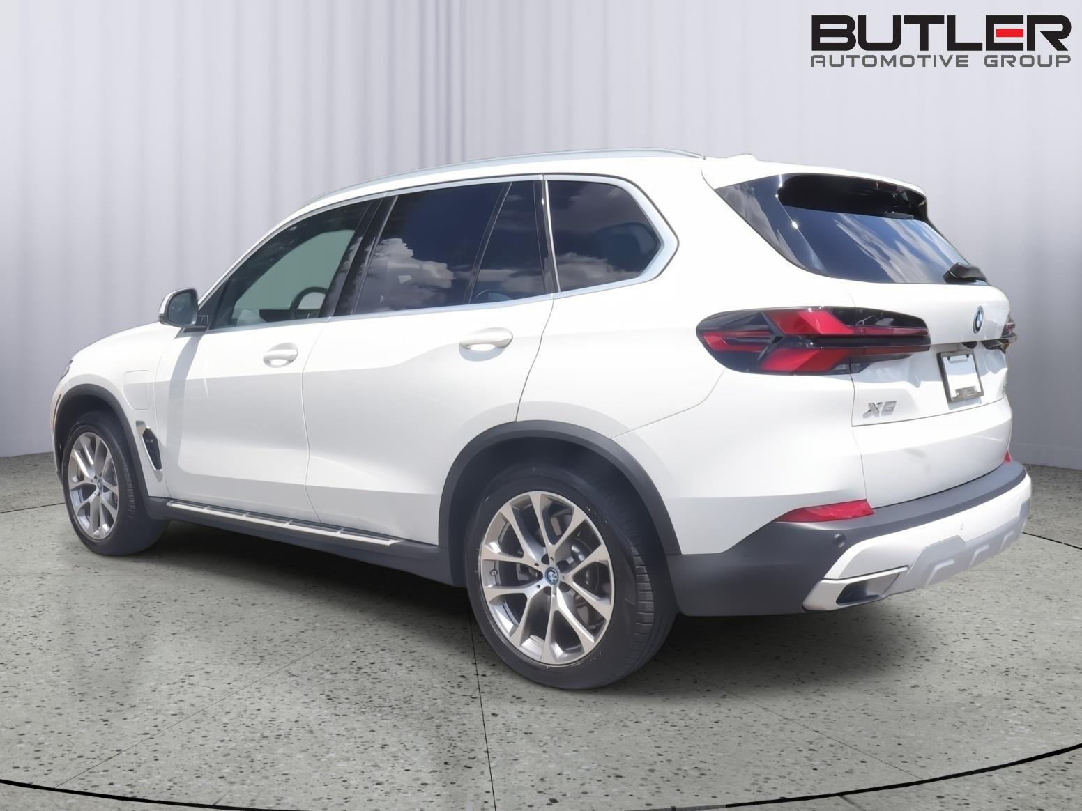 Used 2024 BMW X5 Sedan