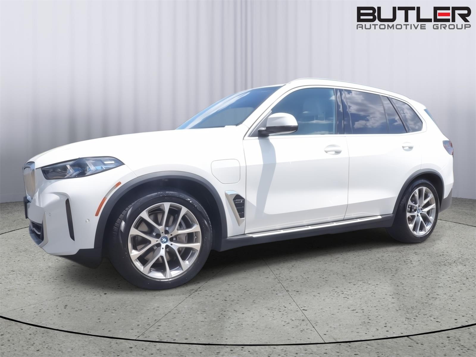 Used 2024 BMW X5 Sedan