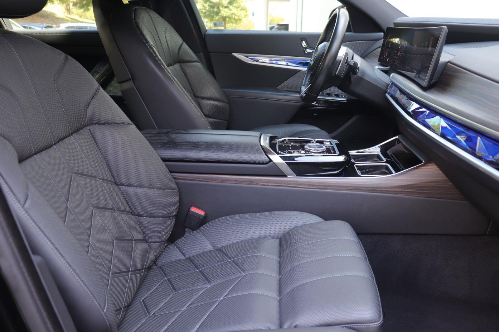 Used 2023 BMW 7 Series Sedan