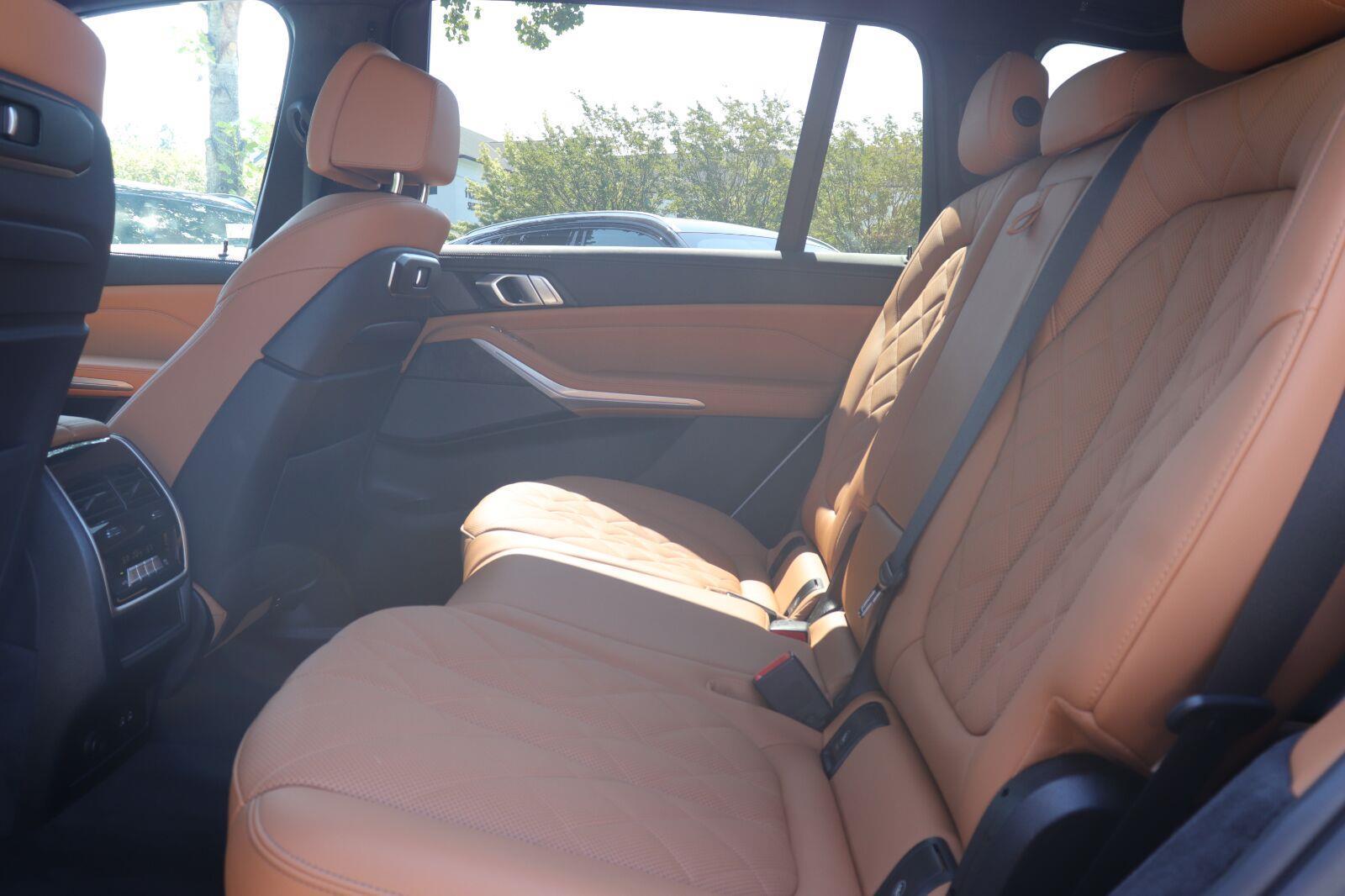 Used 2024 BMW X7 Sedan