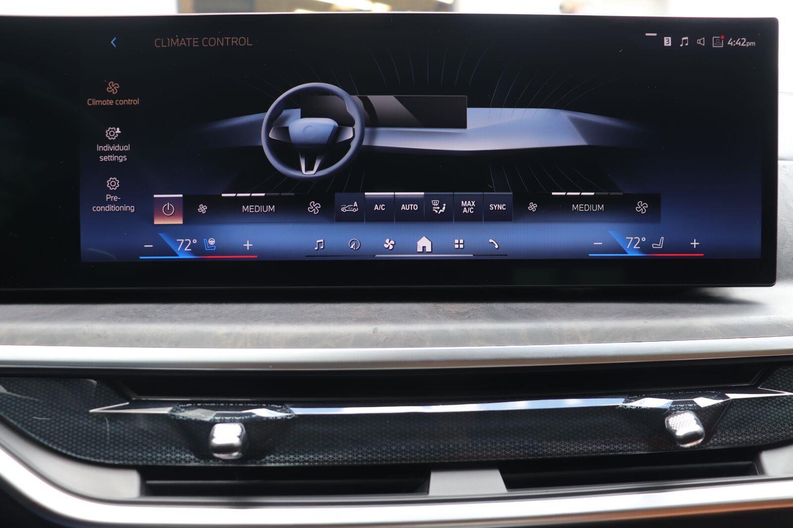 Used 2025 BMW X7 Sedan