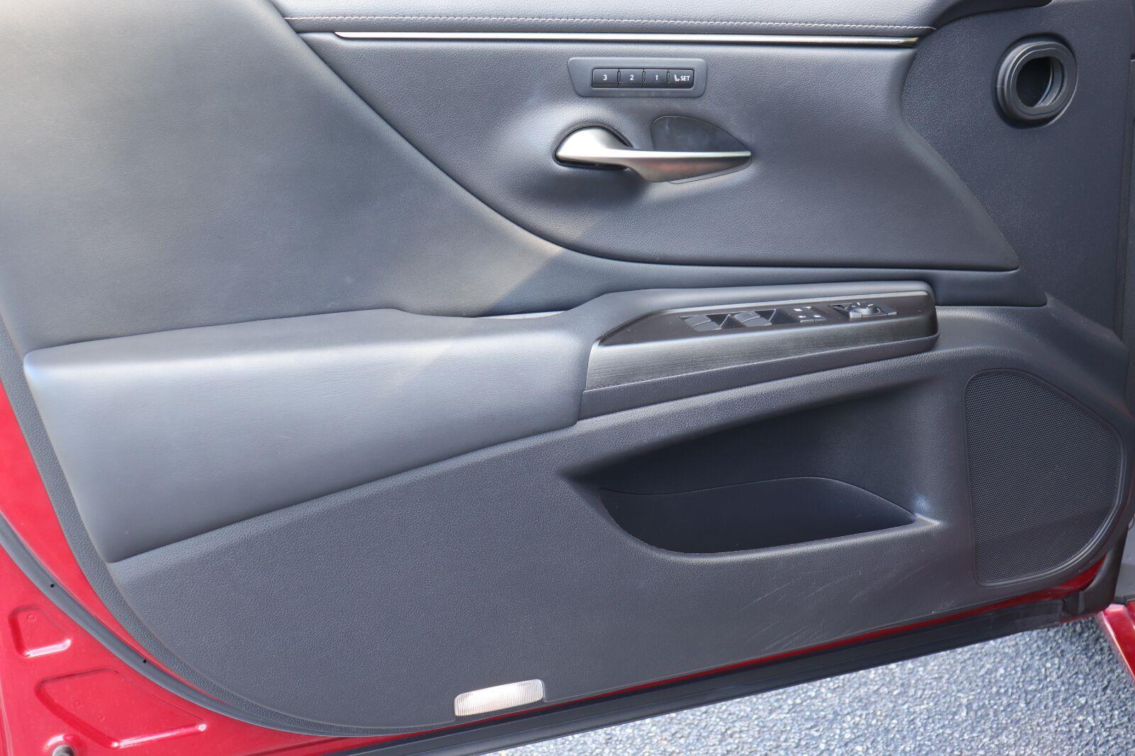 Used 2019 Lexus ES Sedan