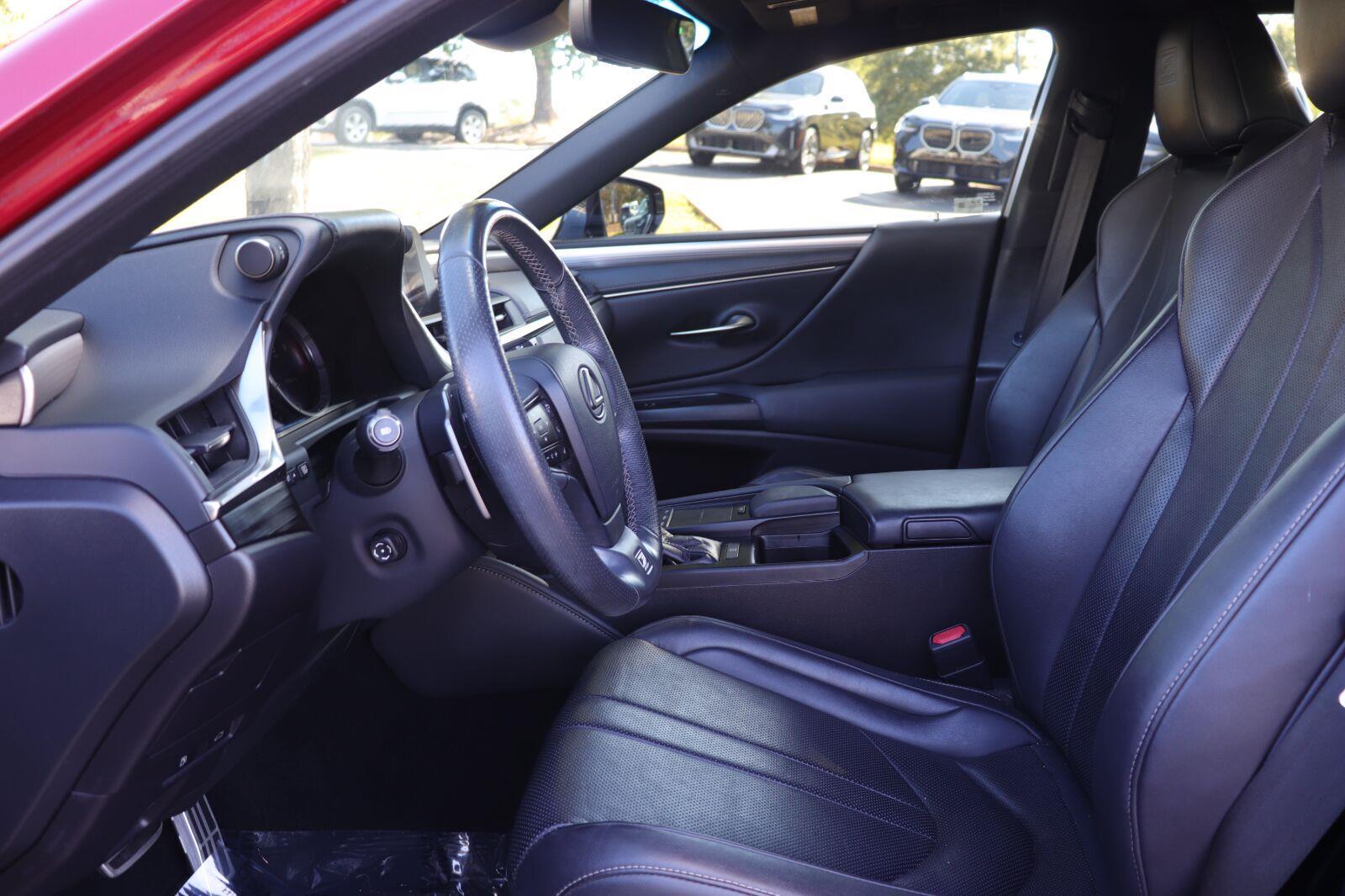 Used 2019 Lexus ES Sedan