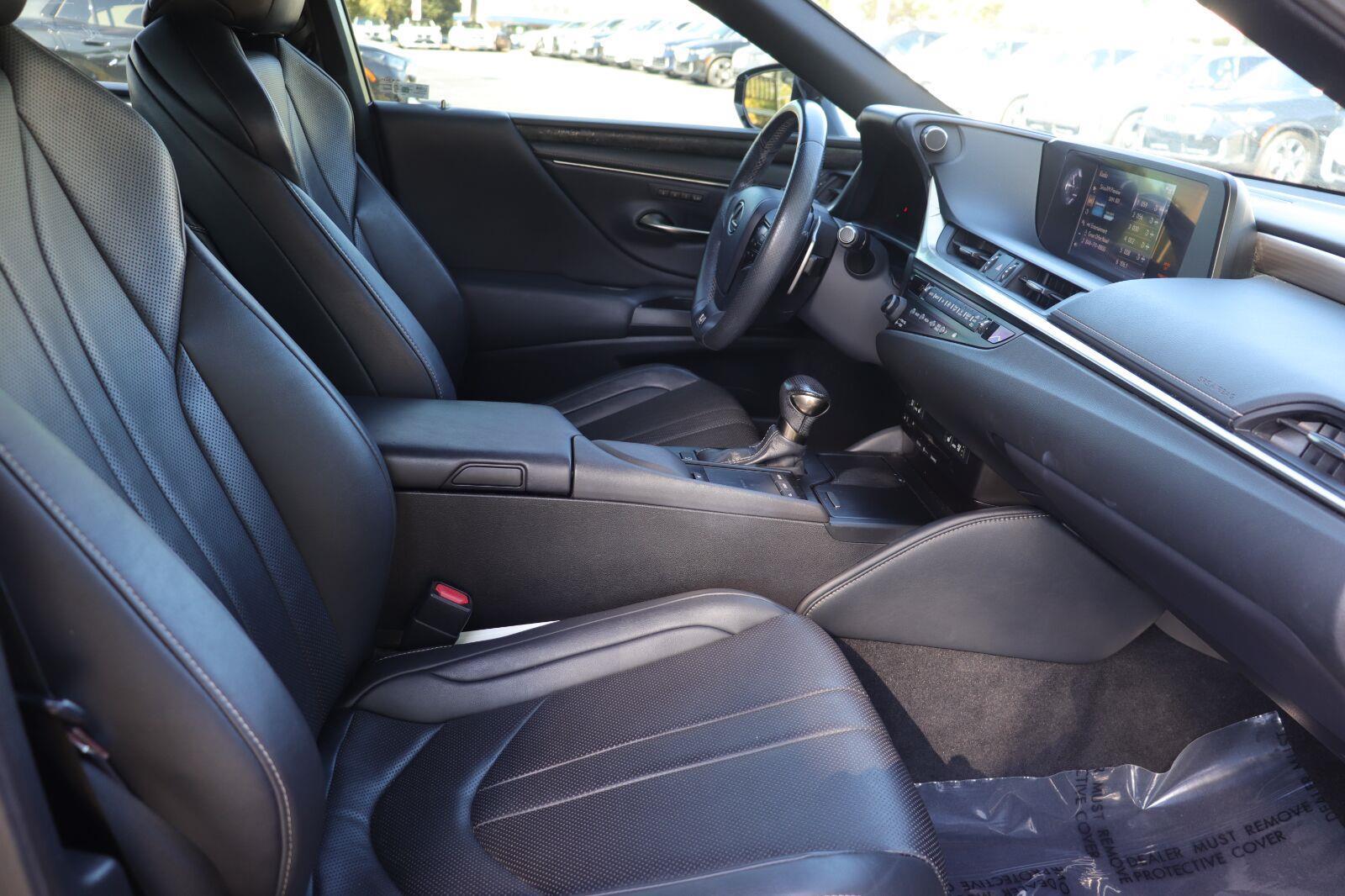 Used 2019 Lexus ES Sedan