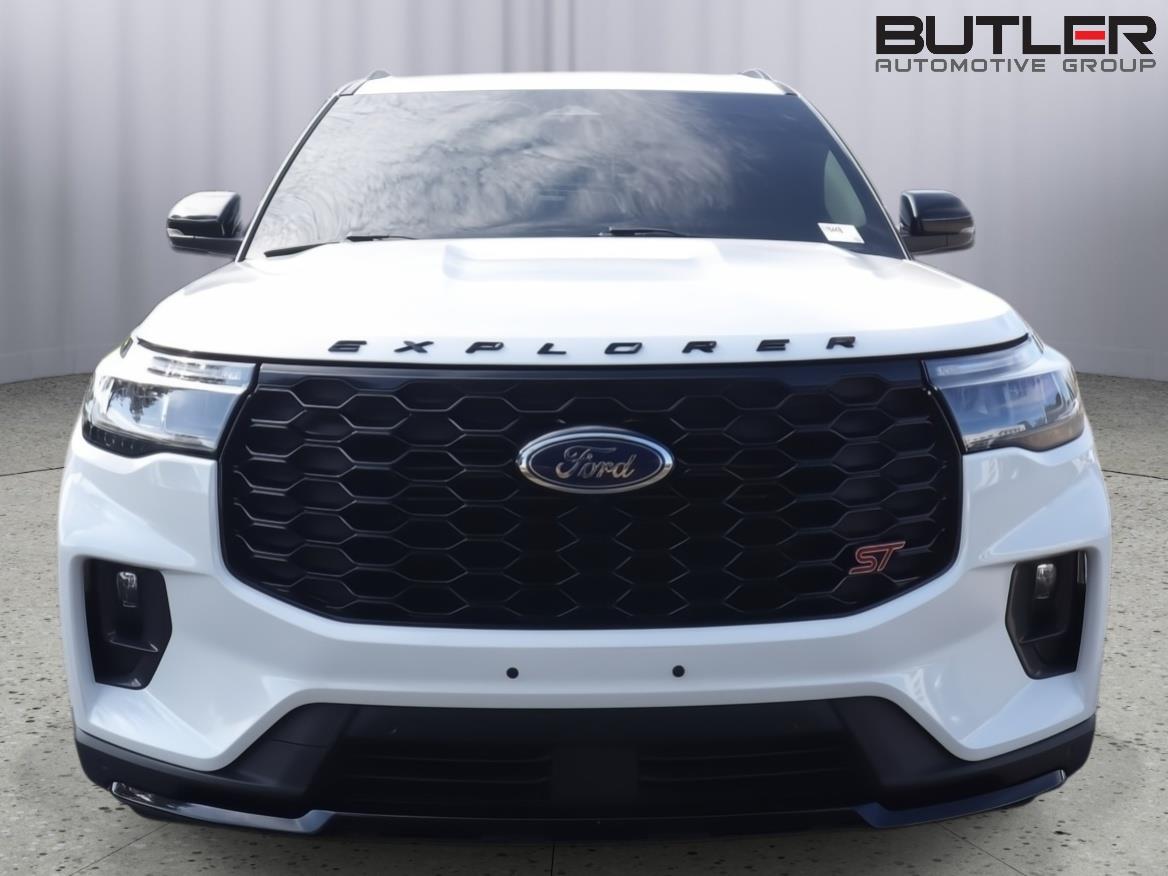 Used 2025 Ford Explorer SUV