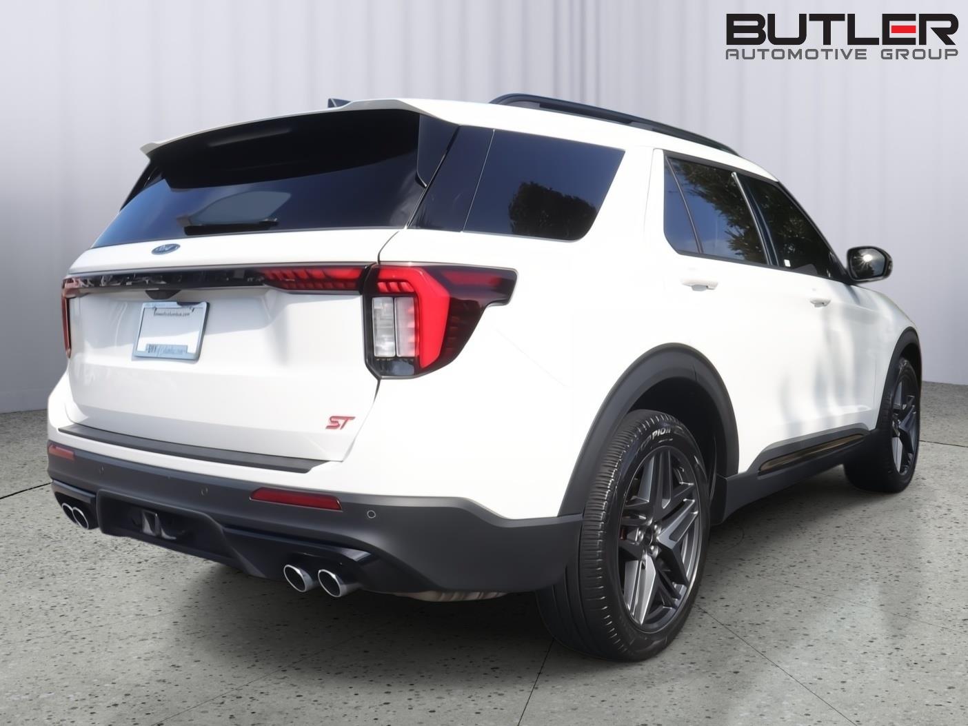 Used 2025 Ford Explorer SUV