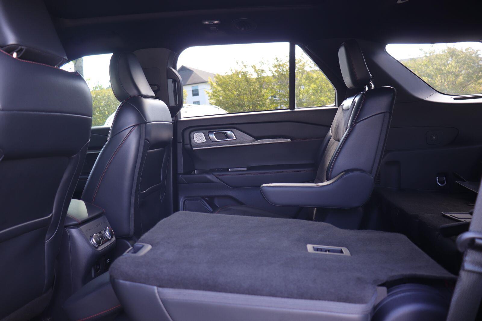 Used 2025 Ford Explorer SUV