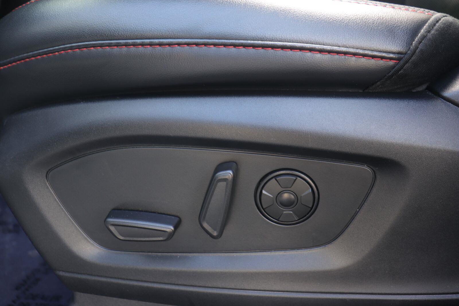 Used 2025 Ford Explorer SUV