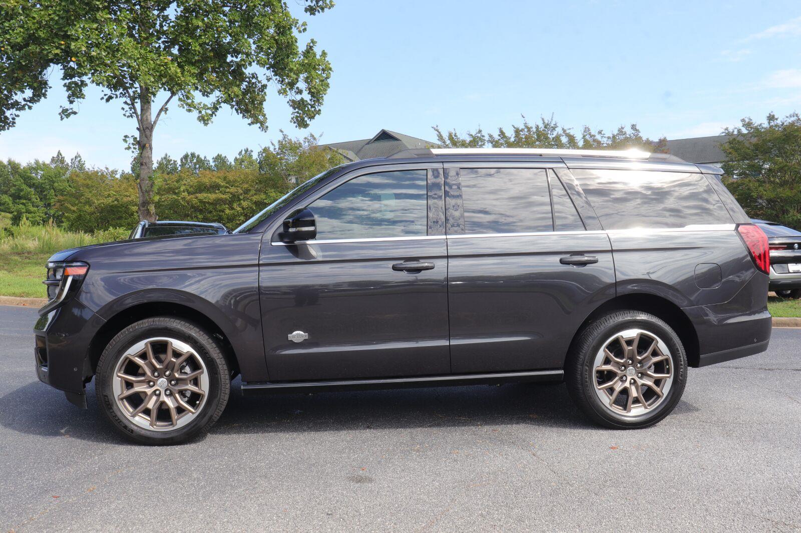 Used 2025 Ford Expedition SUV