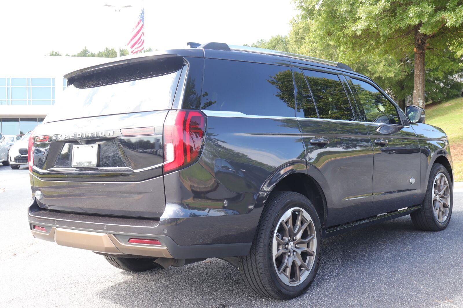Used 2025 Ford Expedition SUV