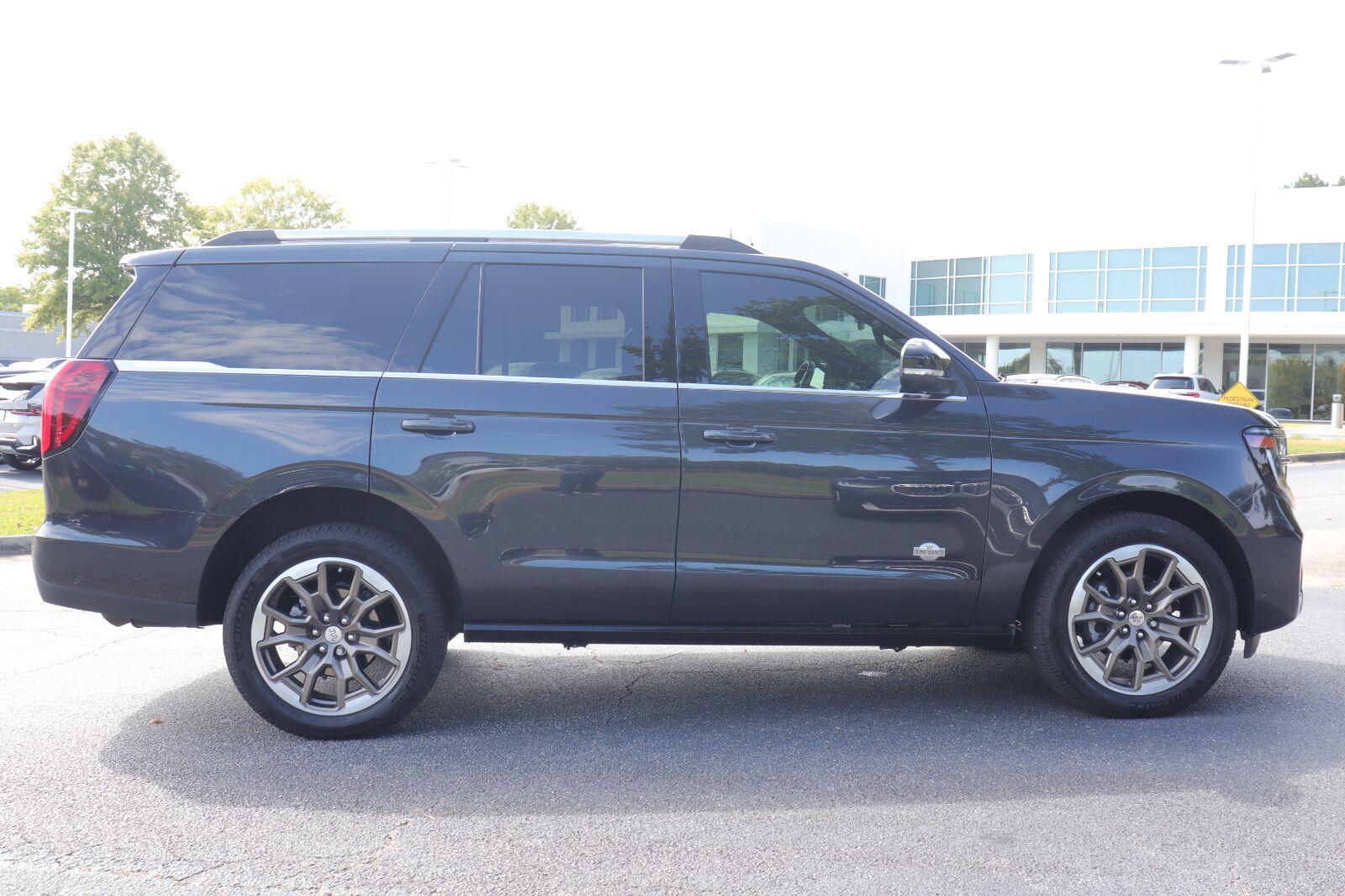 Used 2025 Ford Expedition SUV
