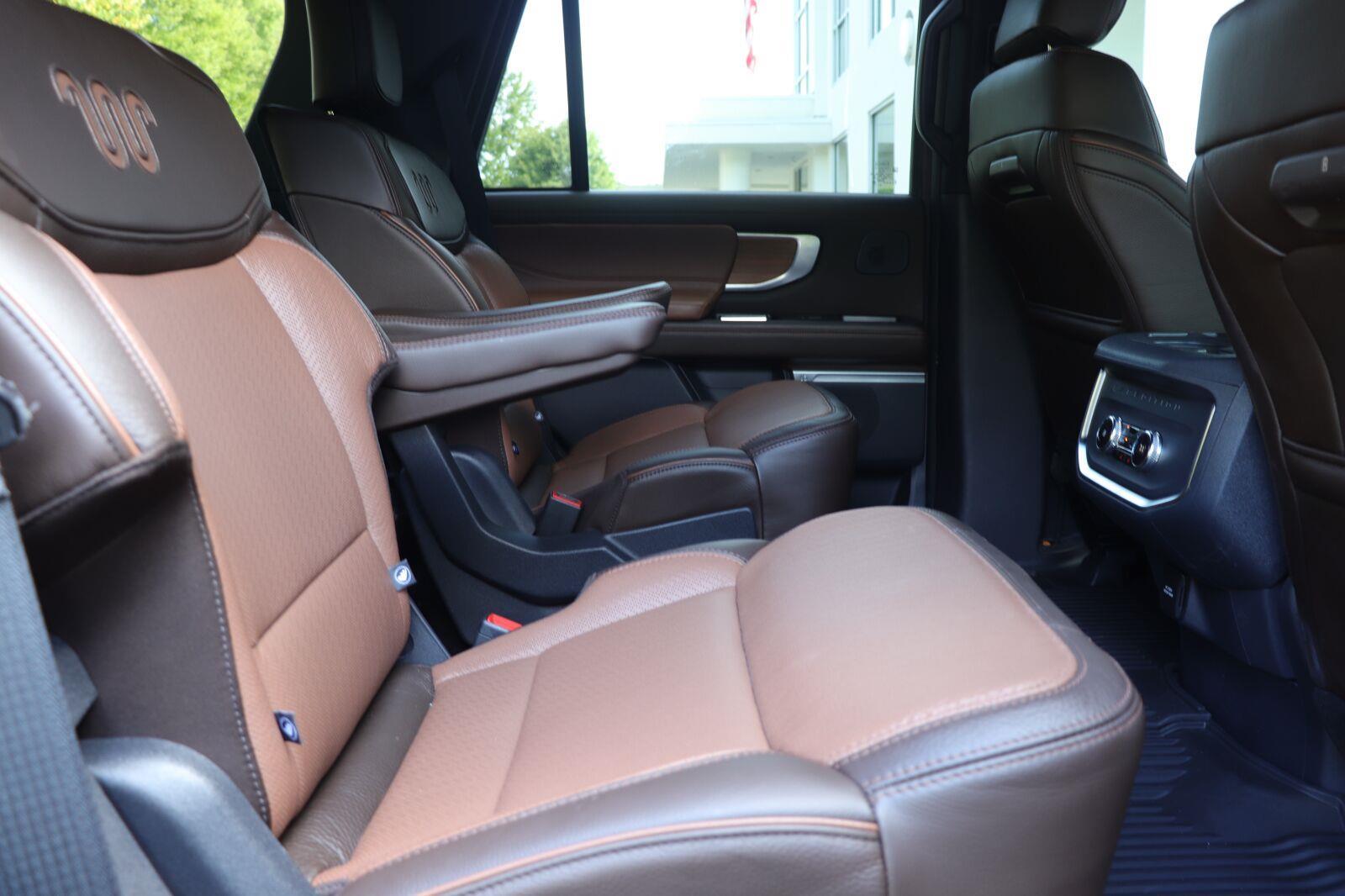 Used 2025 Ford Expedition SUV