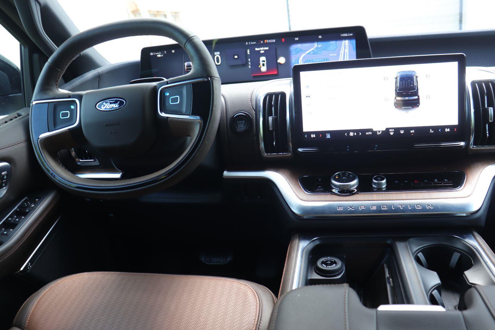 Used 2025 Ford Expedition SUV