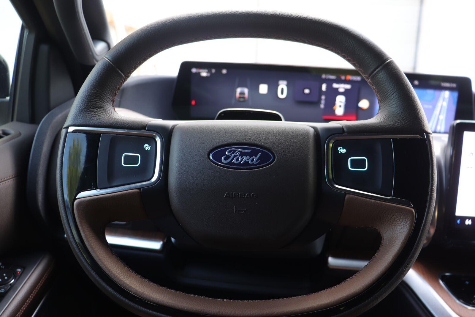 Used 2025 Ford Expedition SUV