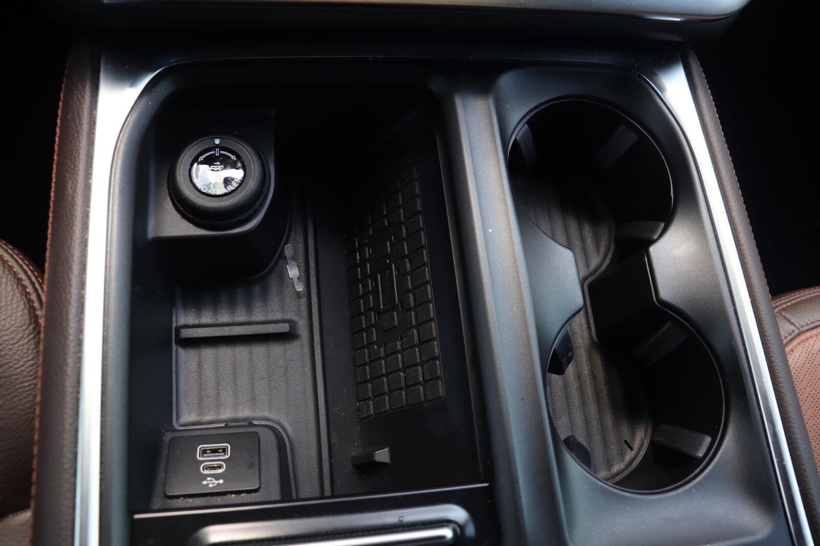 Used 2025 Ford Expedition SUV