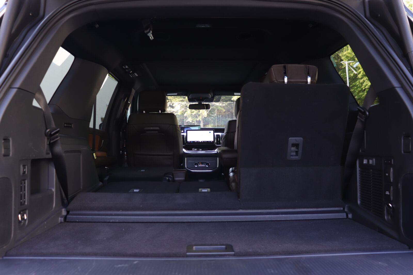 Used 2025 Ford Expedition SUV