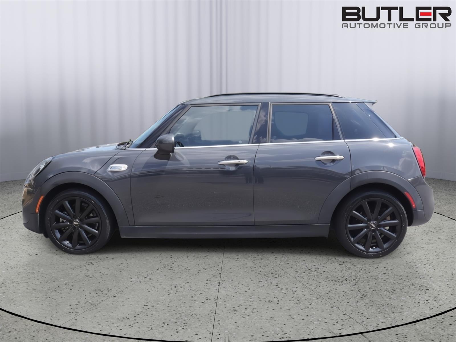 Used 2019 Mini Hardtop 4 Door Hatchback