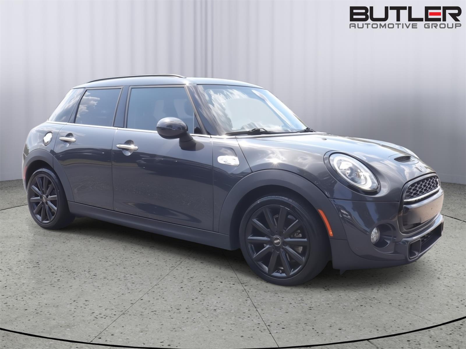 Used 2019 Mini Hardtop 4 Door Hatchback